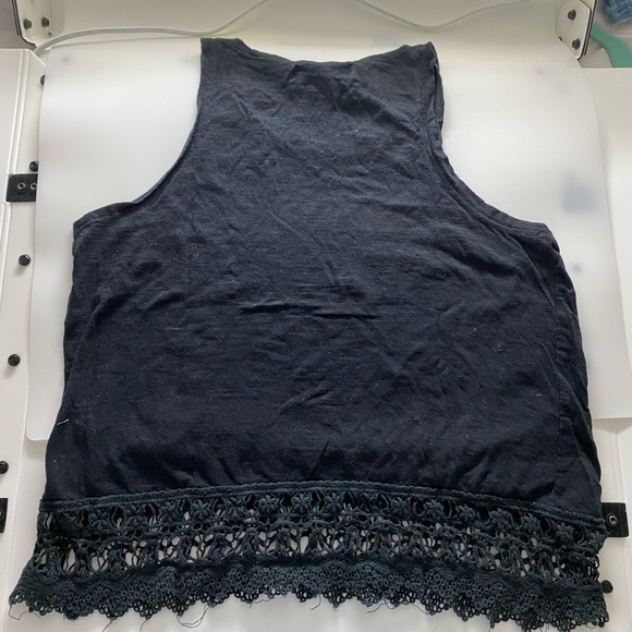Atmosphere navy tank top with croquet bottom - Picture 4 of 4